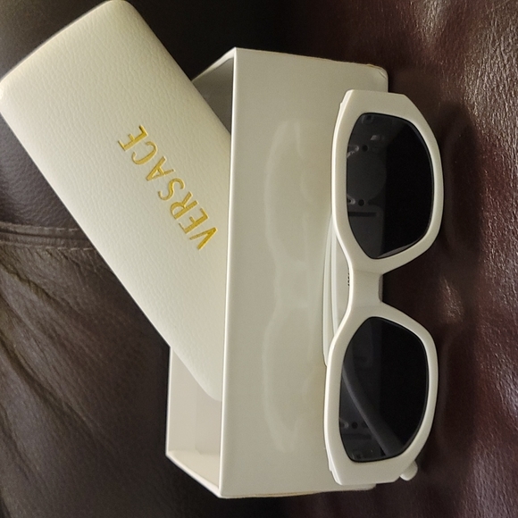 Versace Accessories - 📂 GIANNI VERSACE MEDUSA BIGGIE SUNGLASSES SUNNIES NWT 👓